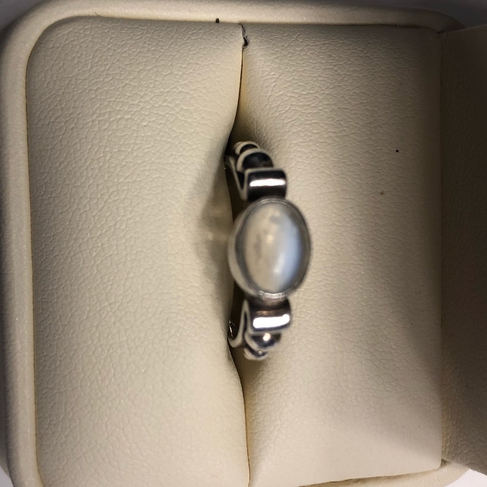 Moonstone/ silver ring sz 5.5